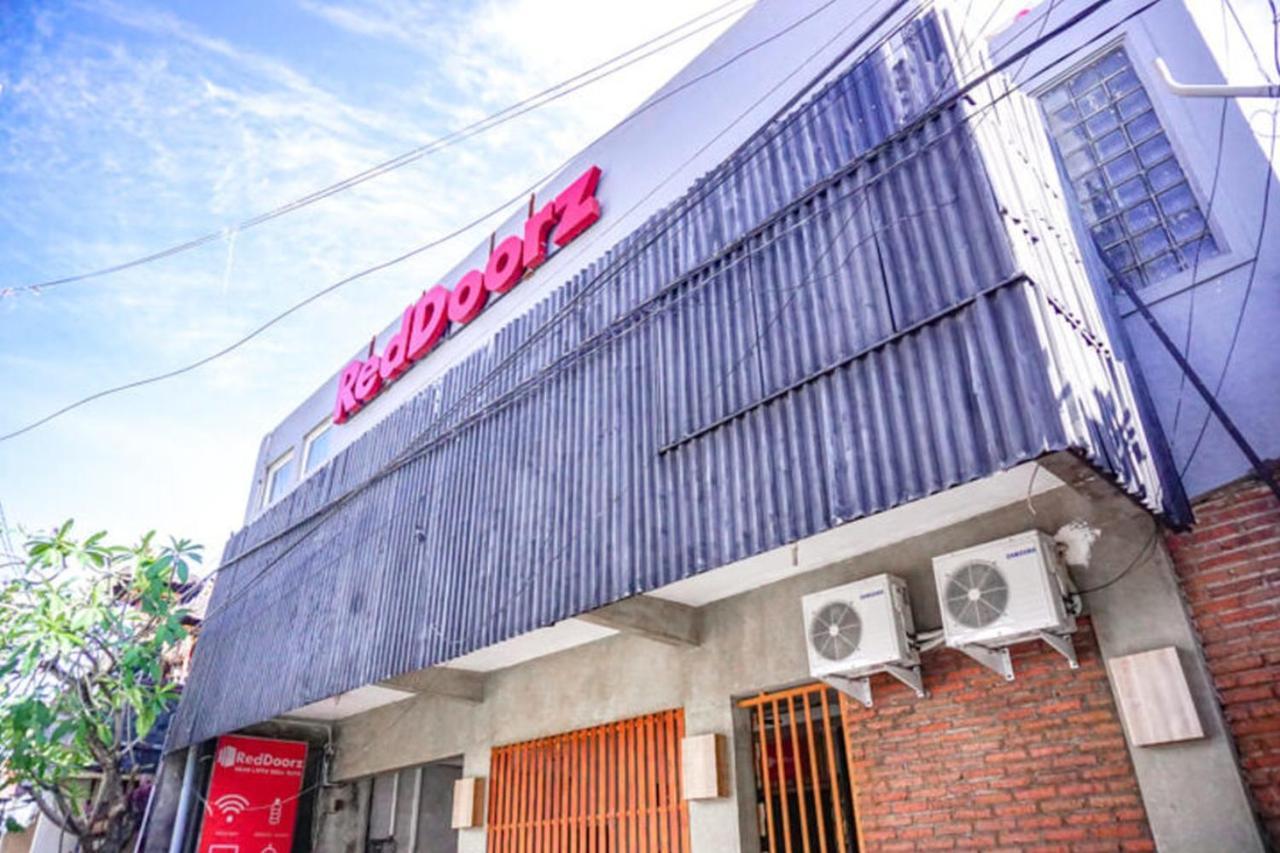 Reddoorz Near Ngurah Rai Airport Kuta Hotel 2*
